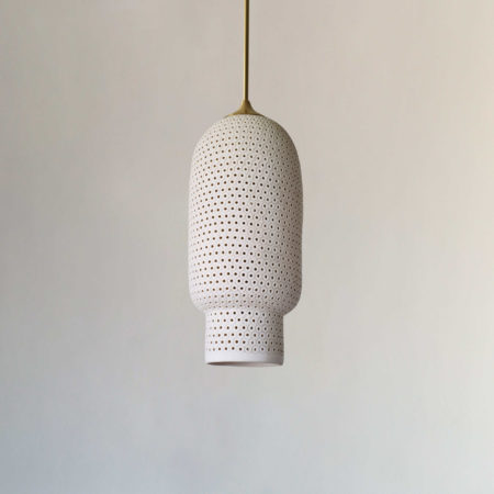 <a href="https://www.lavivahome.mom/shop/lighting/esperanza-collection/">Esperanza Collection</a><br /><span style="font-size:9pt;" >Style B Pendant, Círculos </span>