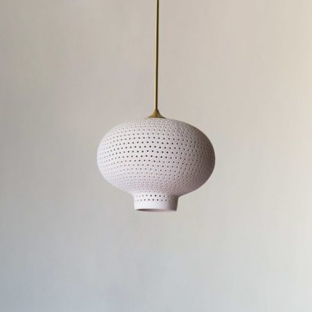 <a href="https://www.lavivahome.mom/shop/lighting/esperanza-collection/">Esperanza Collection</a><br /><span style="font-size:9pt;" >Style C Pendant, Círculos </span>