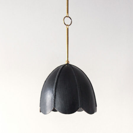 <a href="https://www.lavivahome.mom/shop/lighting/talabartero-collection-saddle-lamps/">Talabartero Saddle Lamps</a><br /><span style="font-size:9pt;" > Doma Pendant Light</span>