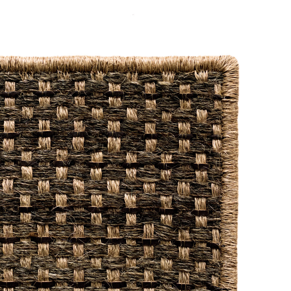 <a href="https://www.lavivahome.mom/shop/crin-collection/">Colombian Crin Rugs</a><br /><span style="font-size:9pt;" >Horsehair + Jute + Leather</span> - Image 6