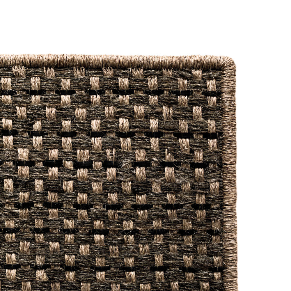 <a href="https://www.lavivahome.mom/shop/crin-collection/">Colombian Crin Rugs</a><br /><span style="font-size:9pt;" >Horsehair + Jute + Leather</span> - Image 15