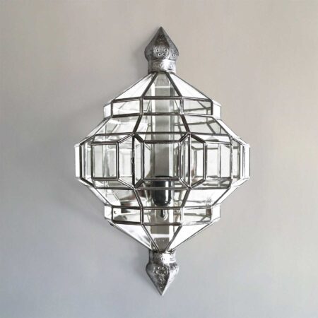 <a href="https://www.lavivahome.mom/shop/lighting/granada-lanterns/">Granada Lanterns</a><br /><span style="font-size:9pt;" > Alhambra Sconce</span>