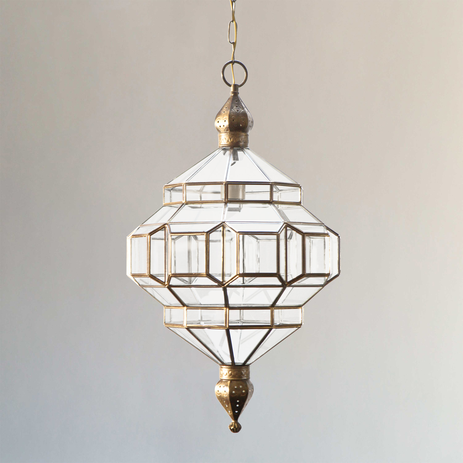 <a href="https://www.lavivahome.mom/shop/lighting/granada-lanterns/">Granada Lanterns</a><br /><span style="font-size:9pt;" > Alhambra</span> - Image 6