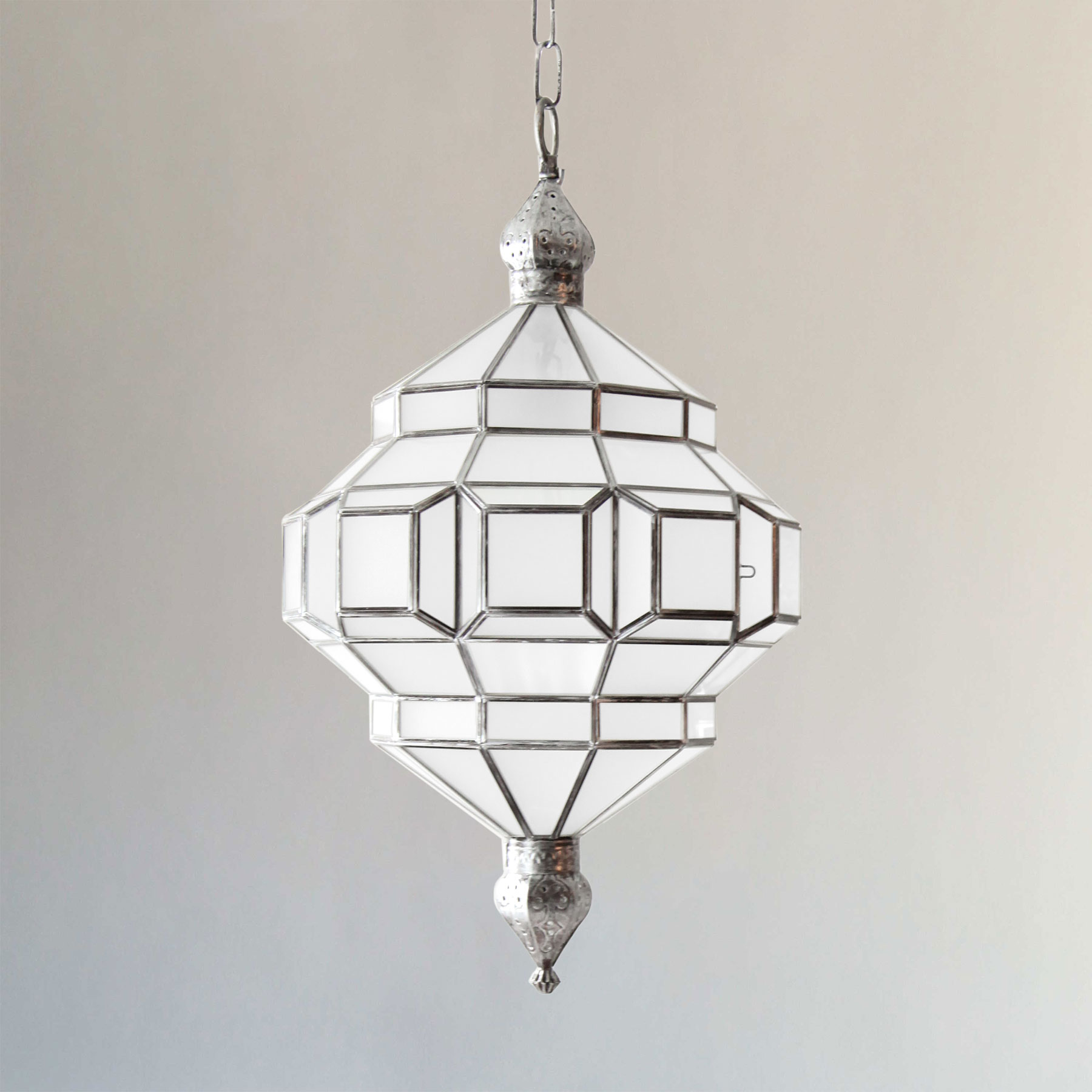 <a href="https://www.lavivahome.mom/shop/lighting/granada-lanterns/">Granada Lanterns</a><br /><span style="font-size:9pt;" > Alhambra</span>