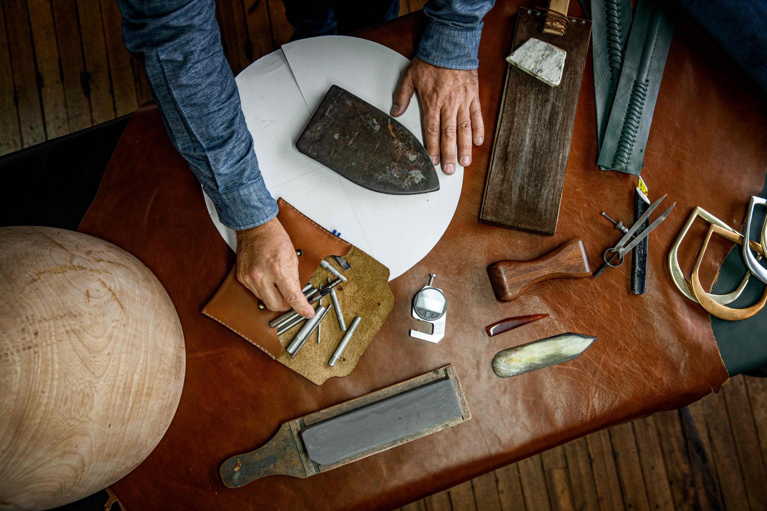 Talabartero Saddle Lamps Workshop with Edgar Photo Credit David Amado Pintor 76