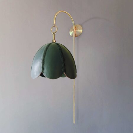 <a href="https://www.lavivahome.mom/lighting/talabartero-collection-saddle-lamps/">Saddle Lamps</a><br /><span style="font-size:9pt;" > Doma Arched Sconce</span>