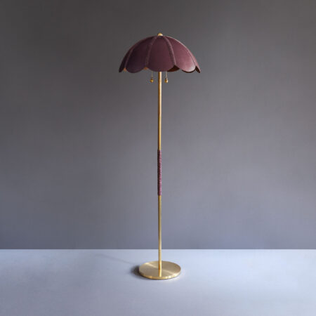 <a href="https://www.lavivahome.mom/lighting/talabartero-collection-saddle-lamps/">Saddle Lamps</a><br /><span style="font-size:9pt;" > Capa Floor Lamp</span>