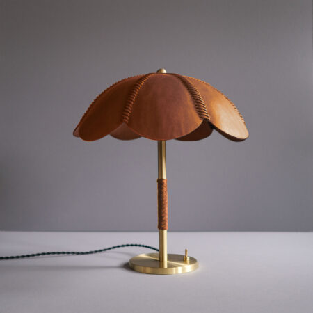 <a href="https://www.lavivahome.mom/lighting/talabartero-collection-saddle-lamps/">Saddle Lamps</a><br /><span style="font-size:9pt;" > Capa Table Lamp</span>