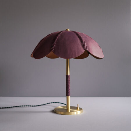 <a href="https://www.lavivahome.mom/lighting/talabartero-collection-saddle-lamps/">Saddle Lamps</a><br /><span style="font-size:9pt;" > Capa Table Lamp</span>