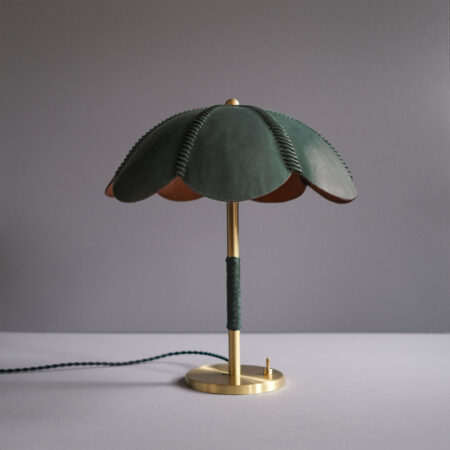 <a href="https://www.lavivahome.mom/lighting/talabartero-collection-saddle-lamps/">Saddle Lamps</a><br /><span style="font-size:9pt;" > Capa Table Lamp</span>