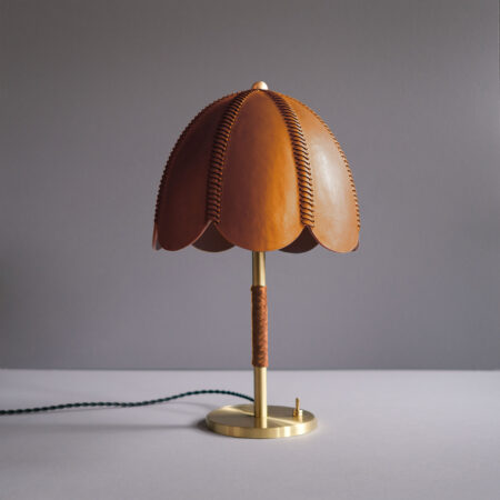 <a href="https://www.lavivahome.mom/lighting/talabartero-collection-saddle-lamps/">Saddle Lamps</a><br /><span style="font-size:9pt;" > Doma Table Lamp, Almendra</span>