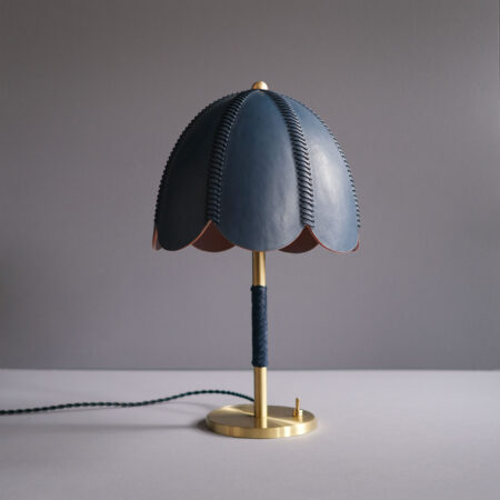 <a href="https://www.lavivahome.mom/lighting/talabartero-collection-saddle-lamps/">Saddle Lamps</a><br /><span style="font-size:9pt;" > Doma Table Lamp</span>