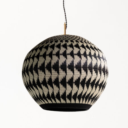 <a href="https://www.lavivahome.mom/lighting/werregue-lighting-collection/">Werregue Collection</a><br /><span style="font-size:9pt;" > Cerbantanas Pendant</span>