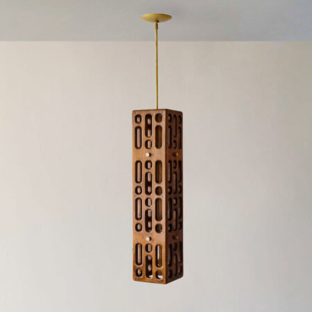 <a href="https://www.lavivahome.mom/shop/lighting/celosia-collection/">Celosía Collection</a><br /><span style="font-size:9pt;" >Vertical Pendant</span>